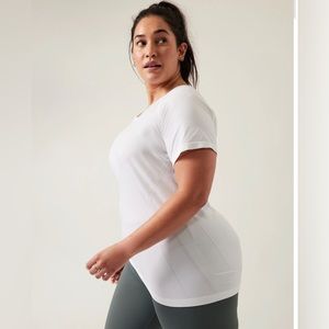 Athleta Momentum Seamless Tee